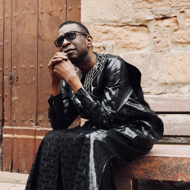 Youssou N’Dour - Auteur-compositeur, interprète (Sénégal). Grand Prix Sacem des musiques du monde. Sortie de l’album Éclairer le monde nominé aux Grammy Awards 2026. Tournée mondiale Youssou N’Dour live 2025.&nbsp;